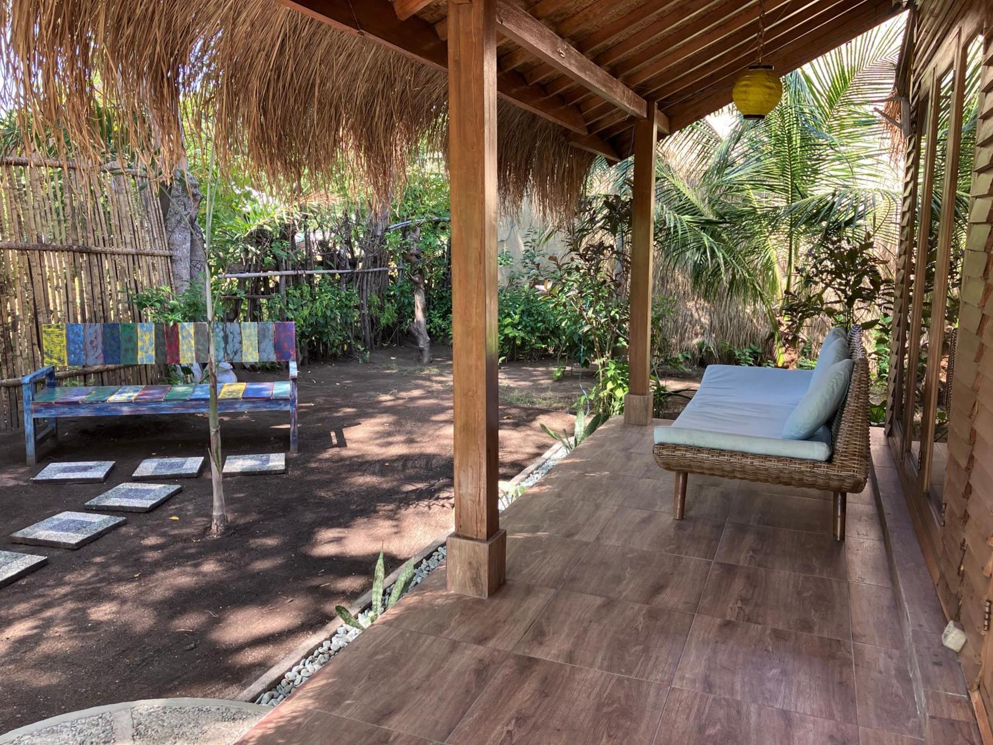 Meno Madia Bungalows Gili Meno Buitenkant foto